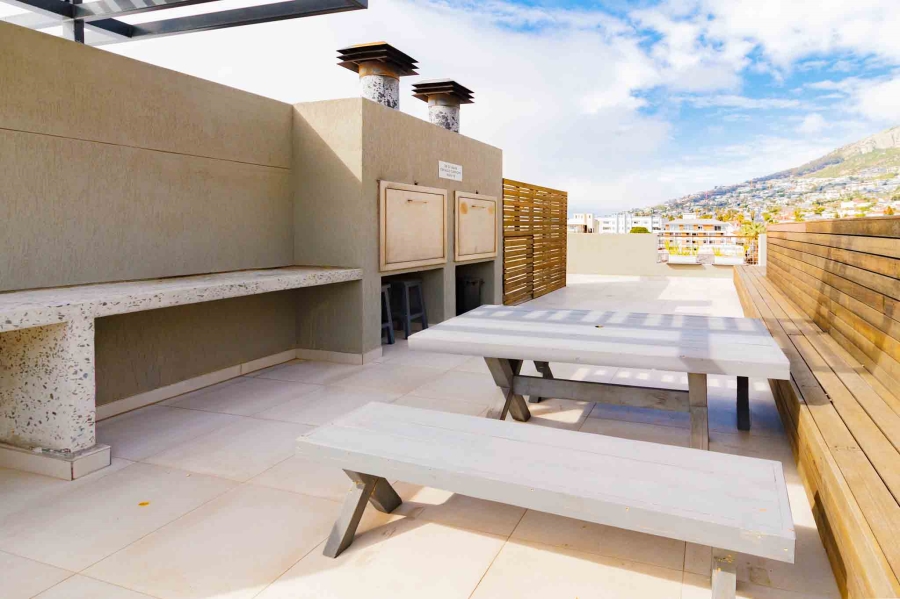 1 Bedroom Property for Sale in Sea Point Western Cape